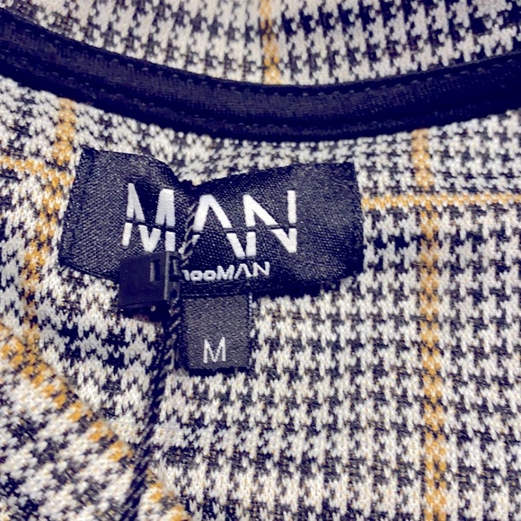 Boohoo Man Medium Shirt NWT never worn - Picture 4 of 8